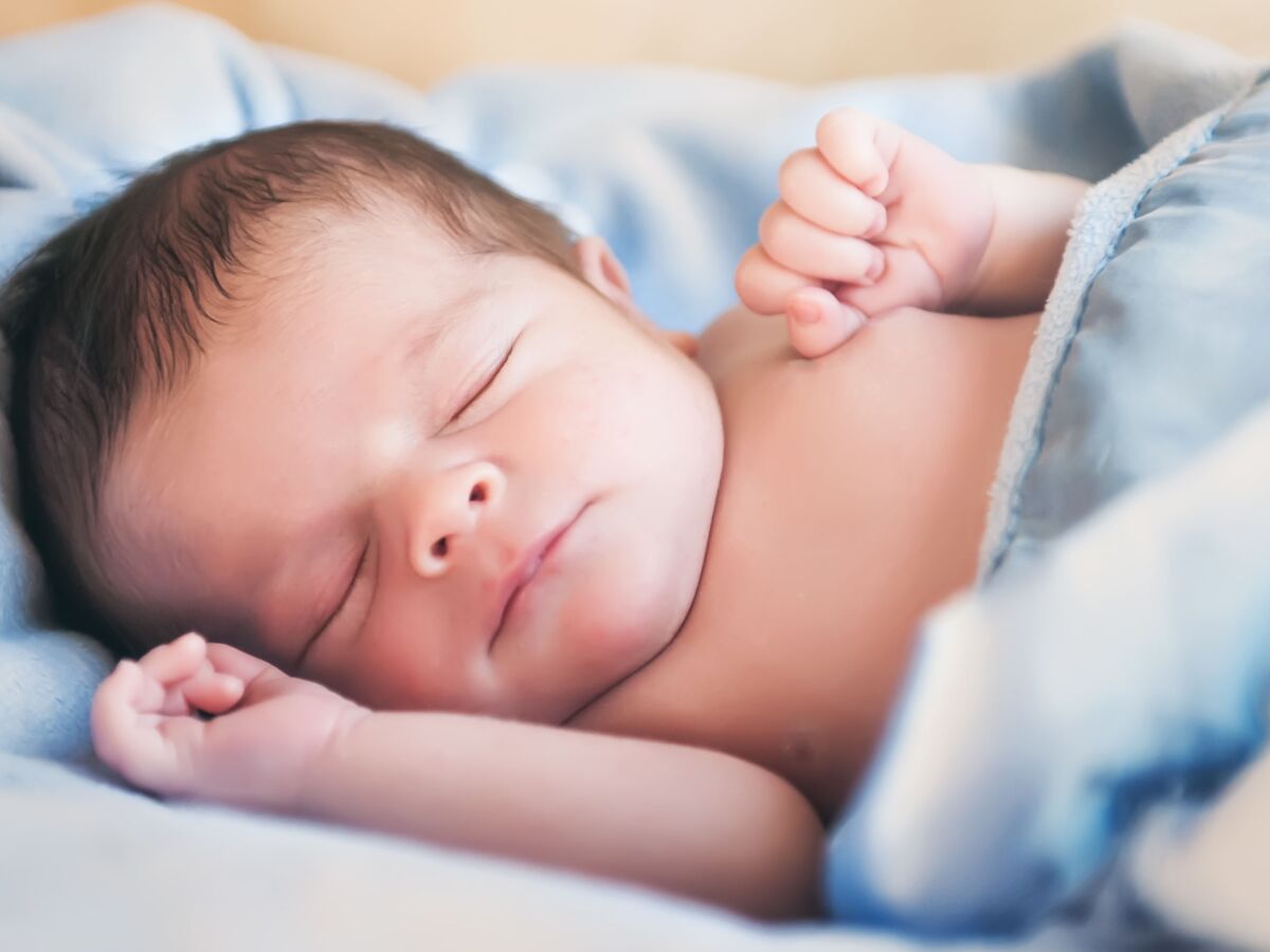 Bebe Ne Veut Pas Dormir Les Remedes Naturels Pour L Aider Femme Actuelle Le Mag