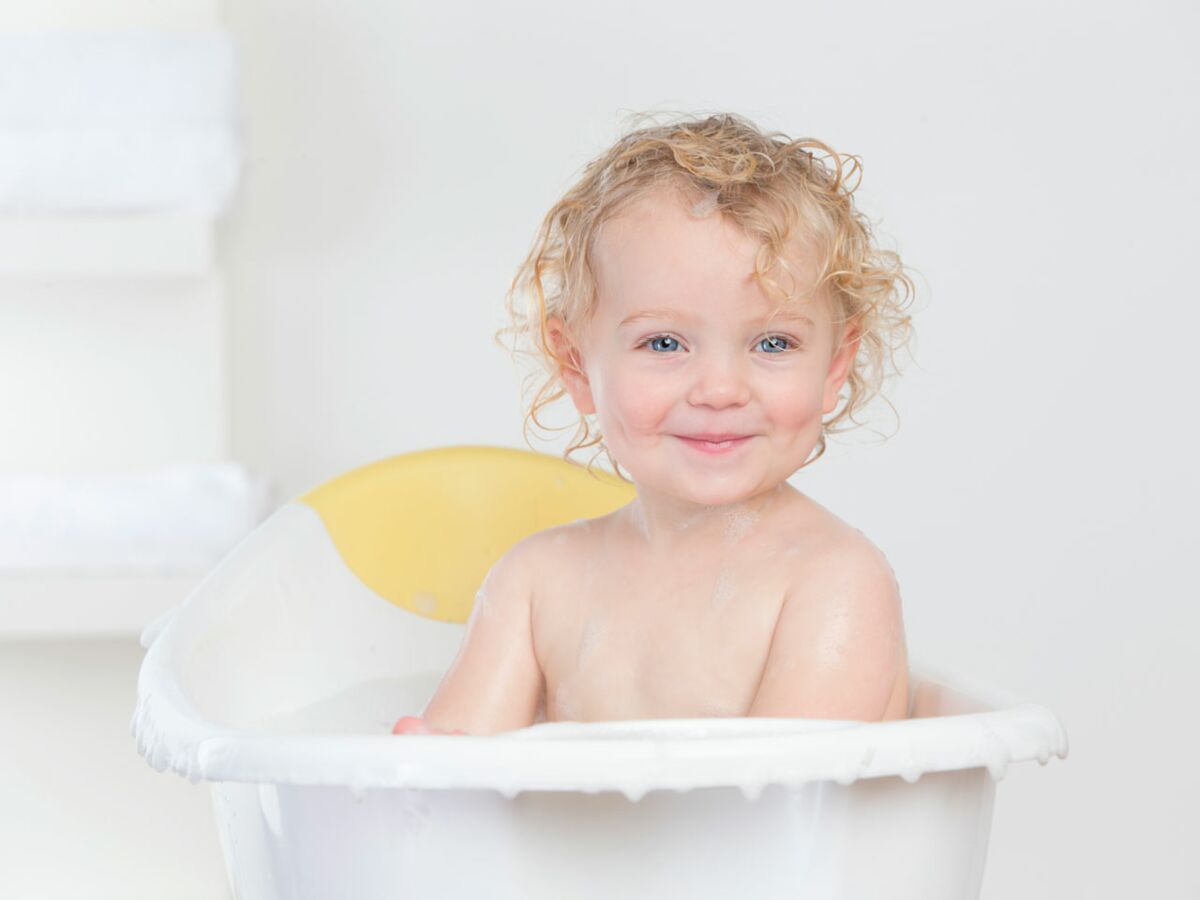 Quelle baignoire choisir pour bébé ? : Femme Actuelle Le MAG