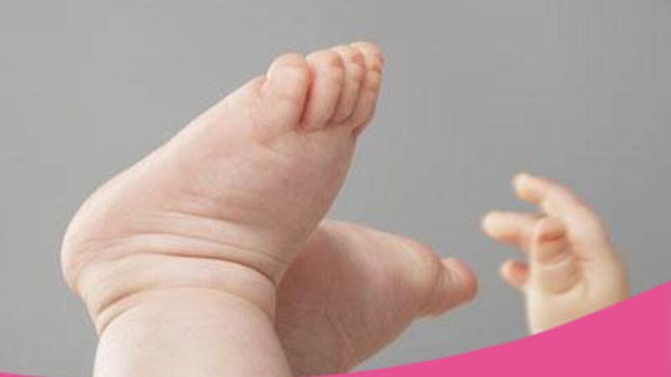 Le massage des jambes et des pieds pour bébé