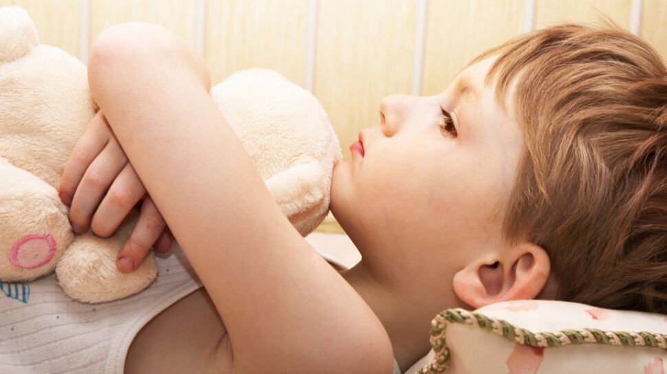 Attentats : les conseils des pédiatres pour en parler aux enfants à partir de 6 ans