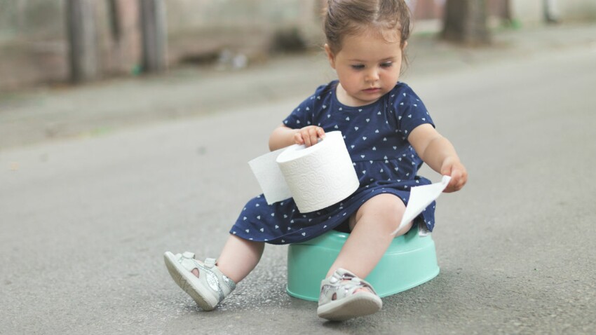 Mon Enfant A Les Selles Blanches Dois Je M Inquieter Femme Actuelle Le Mag