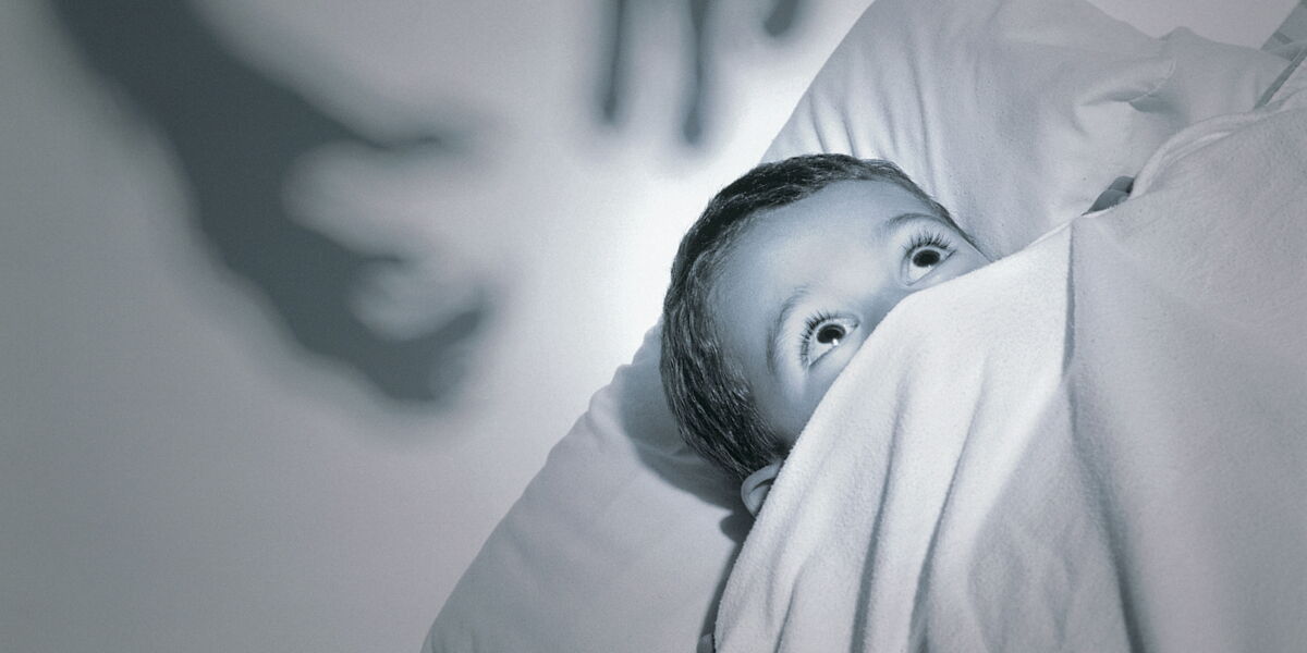 Il A Peur Du Noir Comment L Aider Femme Actuelle Le Mag