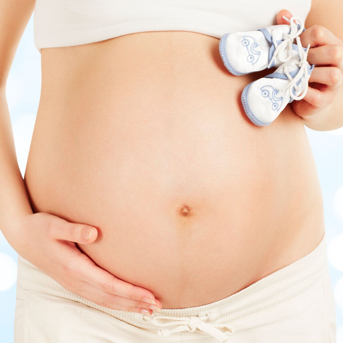 Modèle de mini bassin de démonstration d'accouchement avec foetus