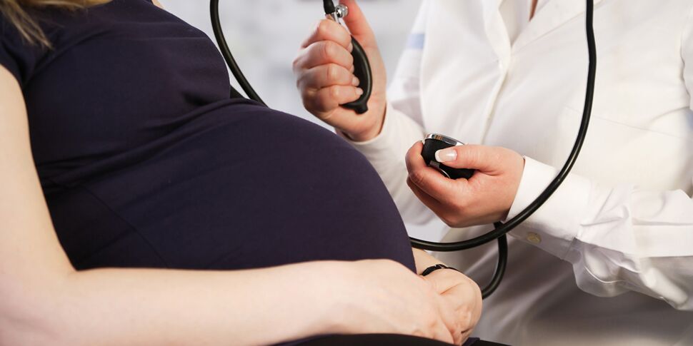 Hypotension : que faire si ma tension est basse pendant la grossesse ?