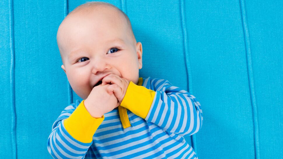 Les bébés peuvent-ils avoir des pensées sur leurs propres pensées ?