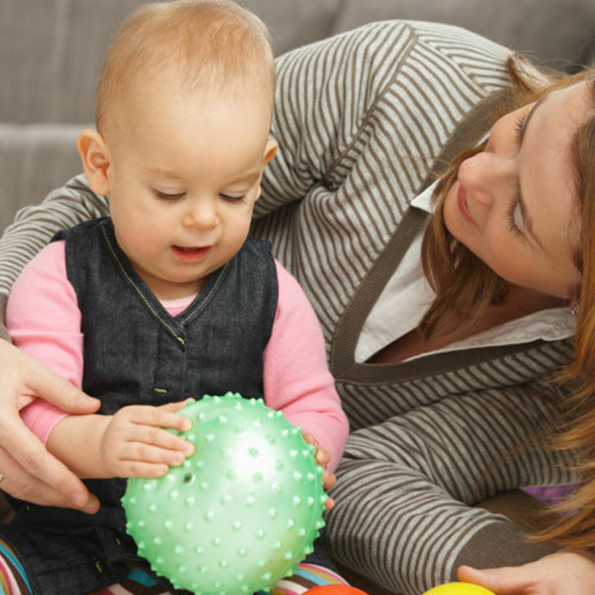 Pop it : quel est ce jouet anti-stress que les enfants s'arrachent ? :  Femme Actuelle Le MAG