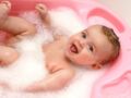 Trop de produits dangereux dans les cosmétiques pour bébés