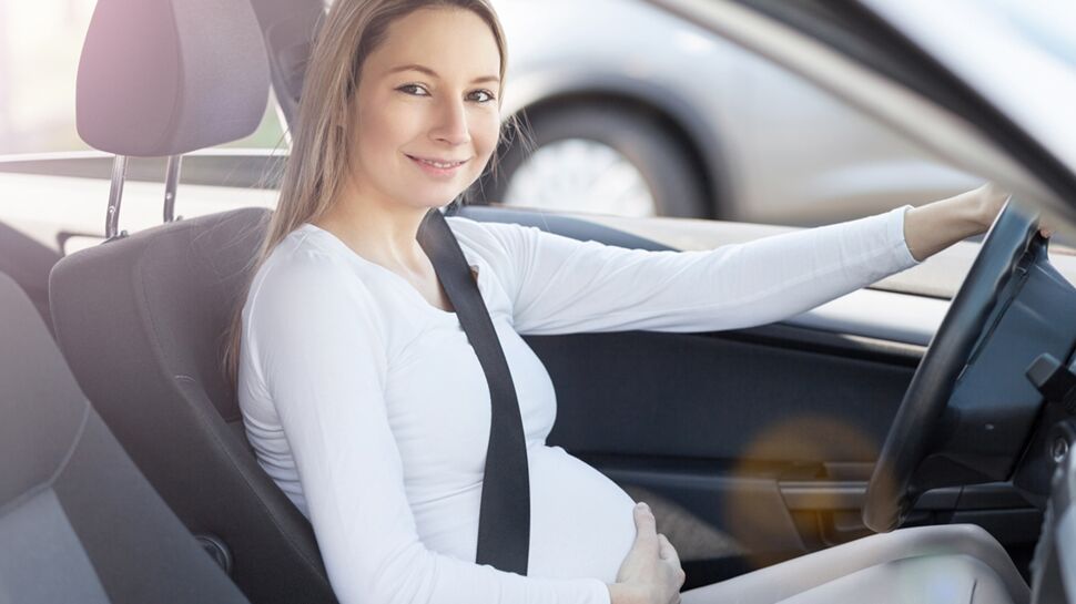 Des cours « d’accouchement dans une voiture » dispensés en Suède