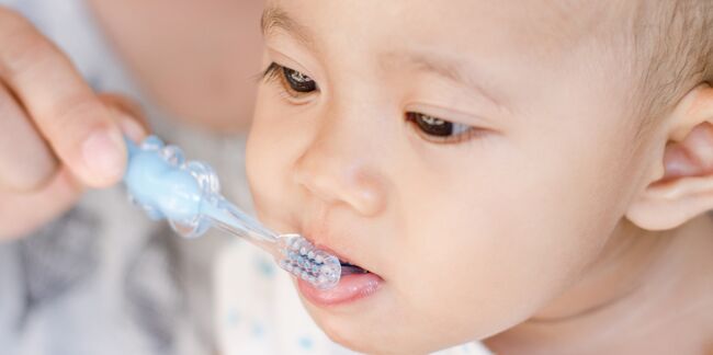 Le fluor est déconseillé aux enfants de moins de 6 mois