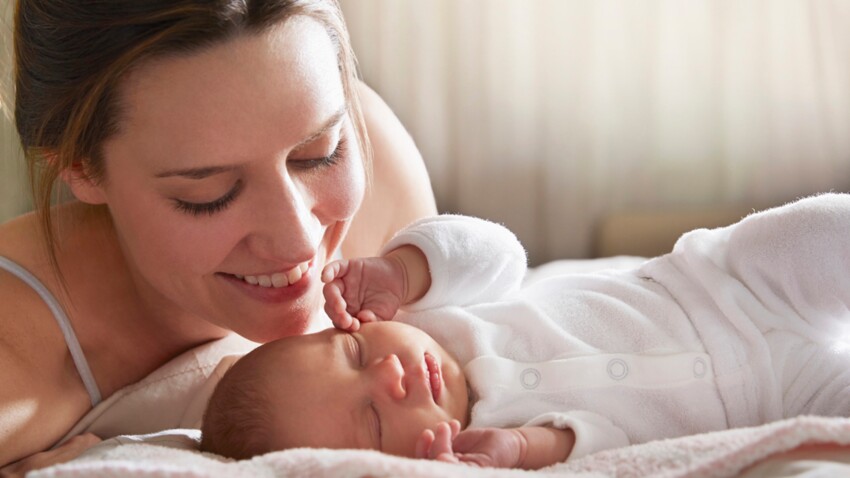 Les mères peuvent transmettre leur « grossophobie » à leur bébé
