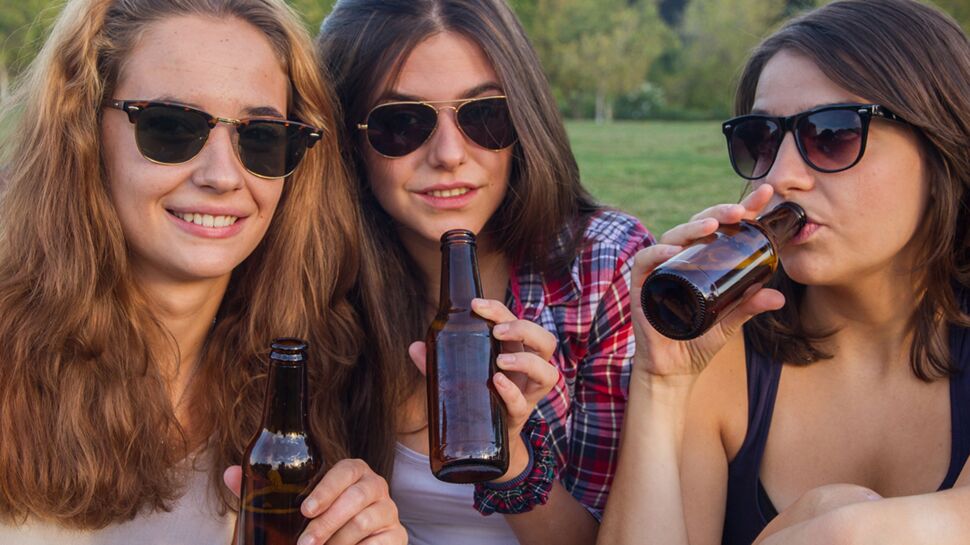 Cannabis, alcool, tabac : les jeunes expérimenteraient plus tard qu’il y a dix ans