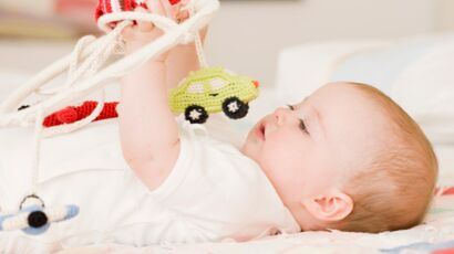 Rappel d'un jeu d'éveil en bois pour bébé à cause d'un risque d'asphyxie 
