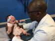 Opération rarissime : ce bébé est né deux fois