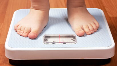 Parents, votre regard peut influencer le poids de vos enfants