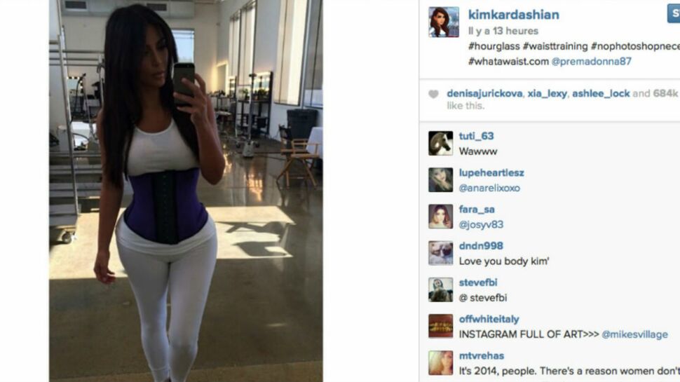Le secret de la taille de guêpe de Kim Kardashian ? Un corset !