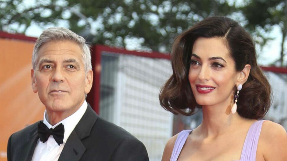 Amal Clooney, ravissante sur le red carpet de Venise