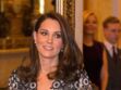 Kate Middleton, enceinte, elle affiche son baby bump imposant en robe florale moulante