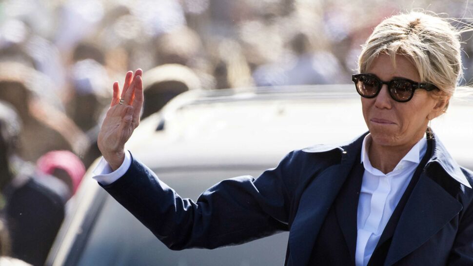 Brigitte Macron présente son séduisant styliste : découvrez qui est l’homme derrière ses tenues