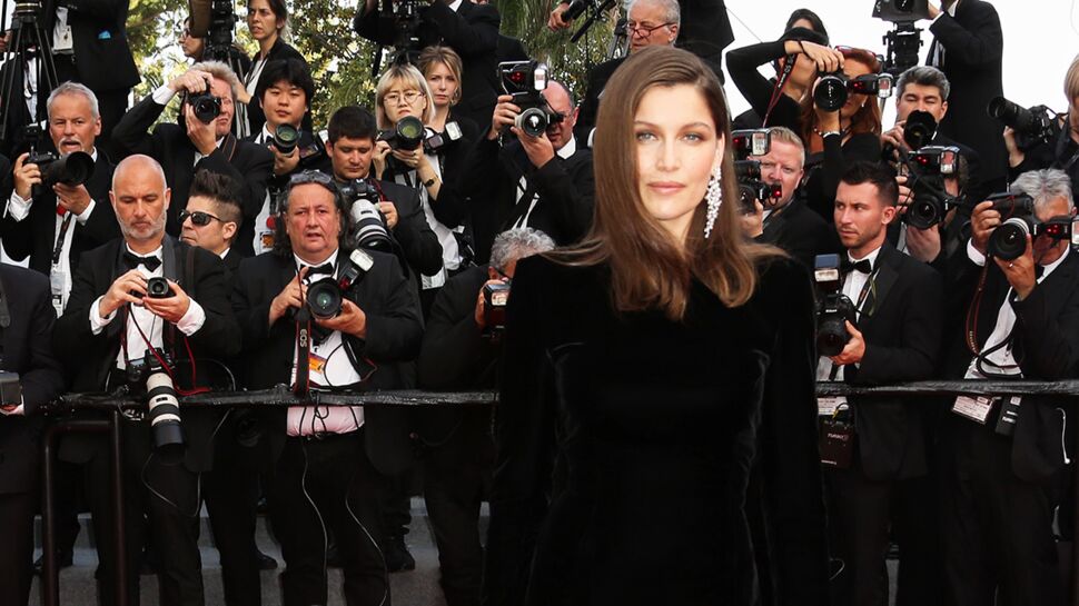 Cannes : Laetitia Casta ose la robe ultra fendue et le jeu de jambes sexy sur tapis rouge