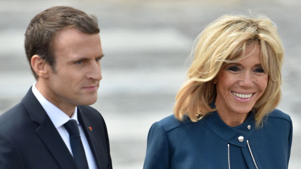 Pourquoi Brigitte Macron accorde ses tenues à celles de son mari Emmanuel