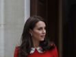 Le look de Kate Middleton pour présenter son royal baby : un hommage à Diana ?