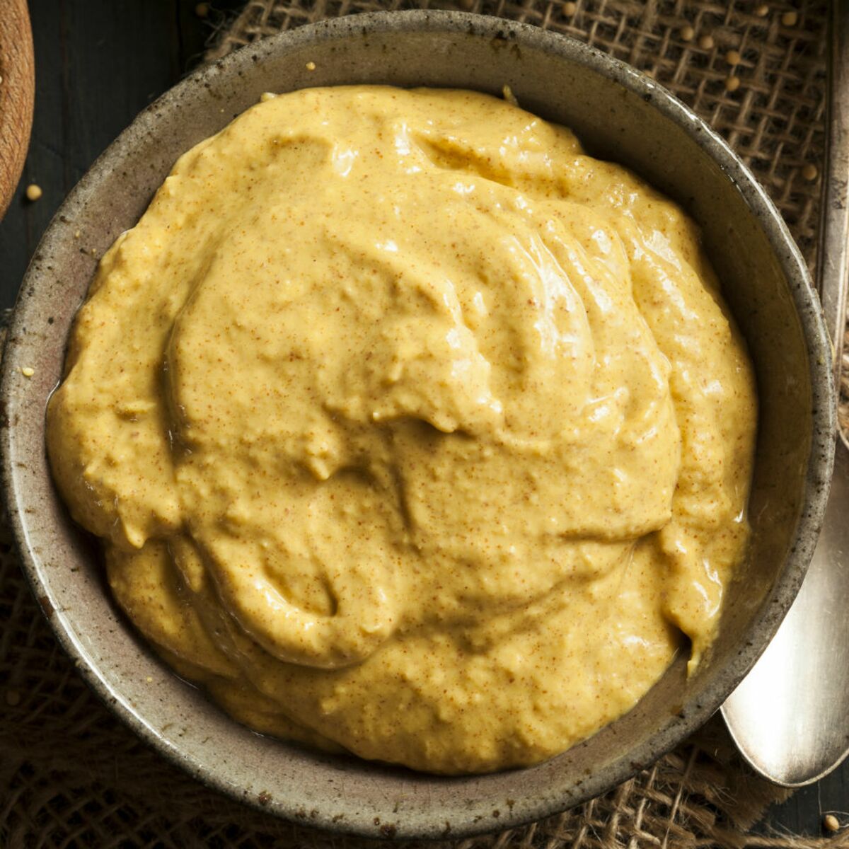 Moutarde brune - Achat, recette, bienfaits et histoire