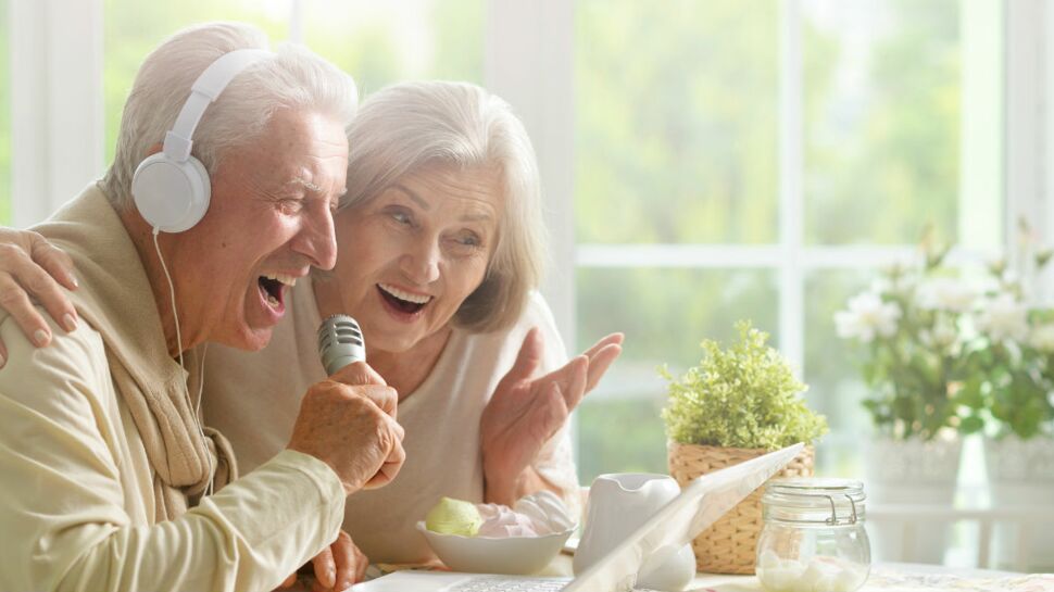 Alzheimer : quand il chante il retrouve ses esprits !