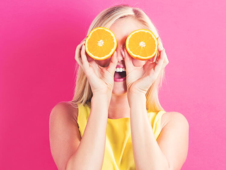 Voici pourquoi on devrait tous manger une orange par jour Femme Actuelle Le MAG
