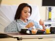 Hôpital : les patients mécontents des plateaux-repas et de l’organisation de leur sortie