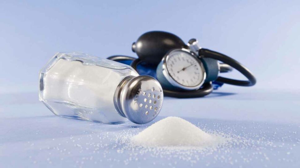 Une taxe sur les produits riches en sel pour sauver des vies ?