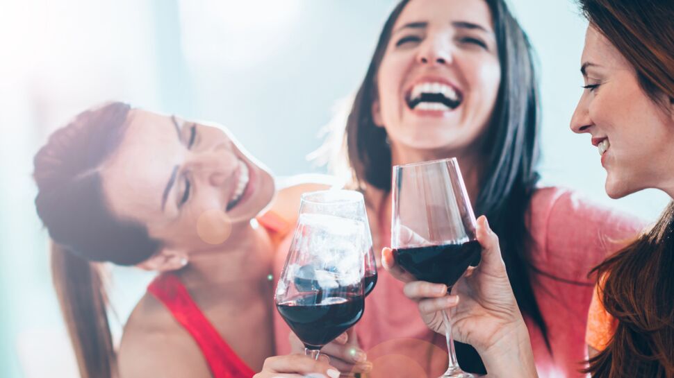 Boire du vin serait bon pour les dents : découvrez pourquoi…
