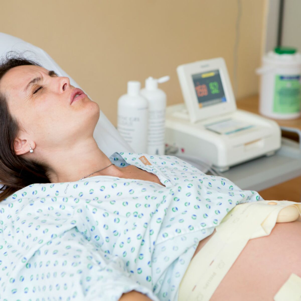 Les méthodes qui permettent d'éviter l'épisiotomie lors de son accouchement  : Femme Actuelle Le MAG