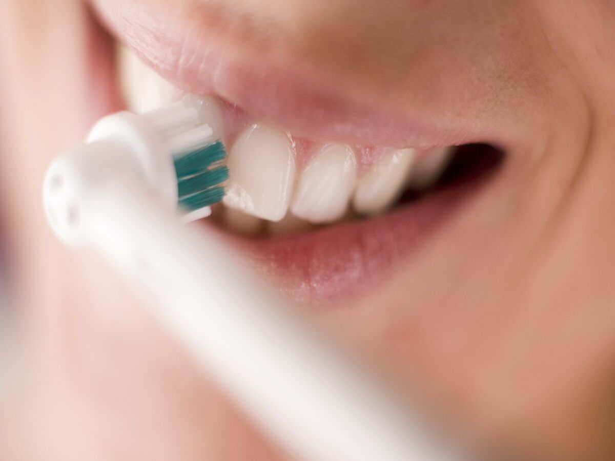 Découvrez la brosse à dents électrique MyVariations - Tech Advisor