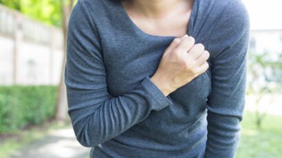 Mal de gorge persistant : pourquoi il faut consulter rapidement : Femme  Actuelle Le MAG