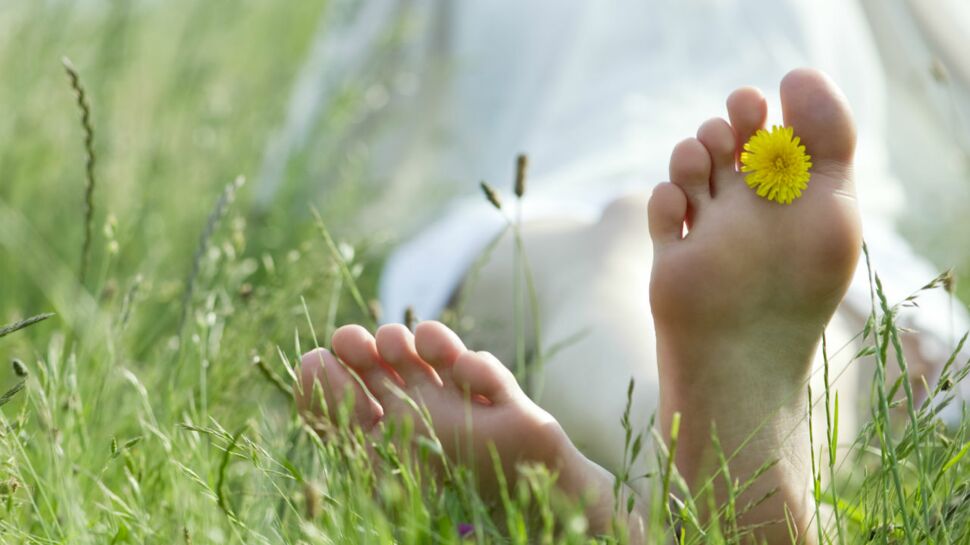 Corne, durillons : comment prendre soin de ses pieds pendant l'été?
