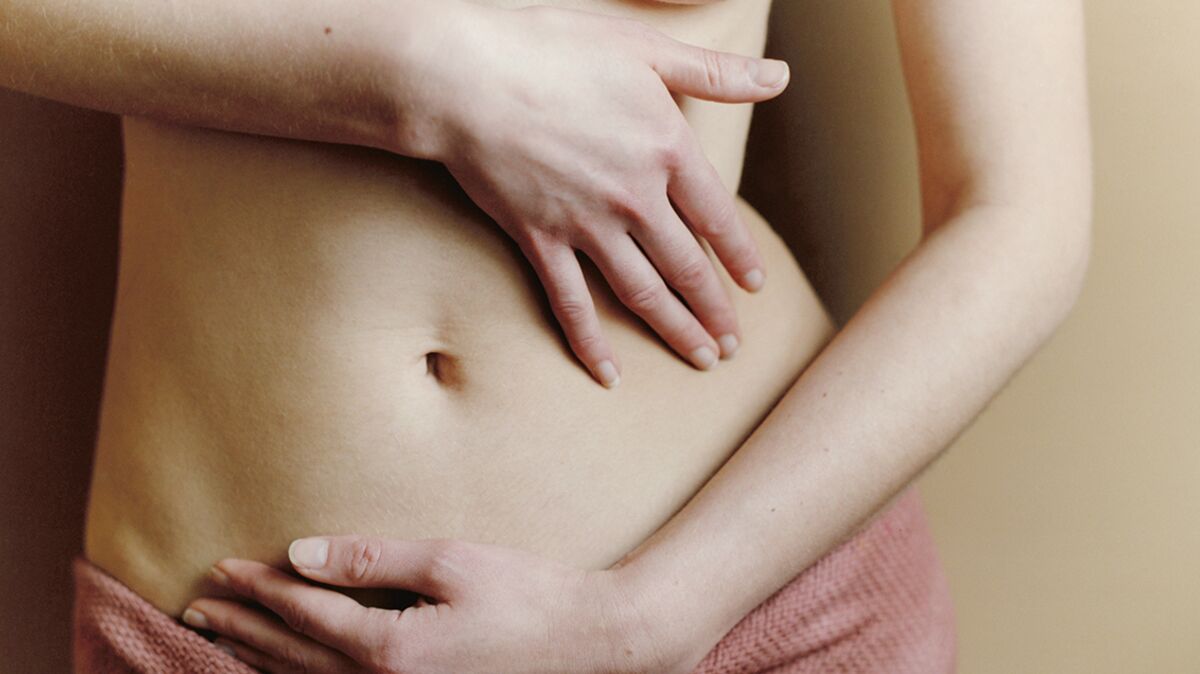 Ablation de la vésicule biliaire : une opération légère : Femme ...