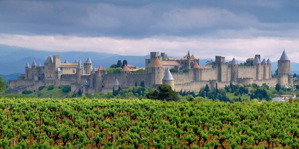Balade sous les remparts de Carcassonne