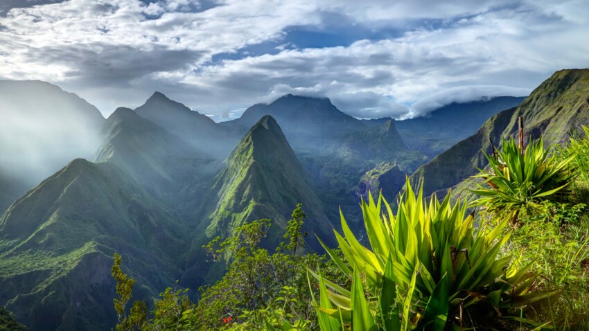 Video Les Plus Beaux Paysages De L Ile De La Reunion Femme Actuelle Le Mag