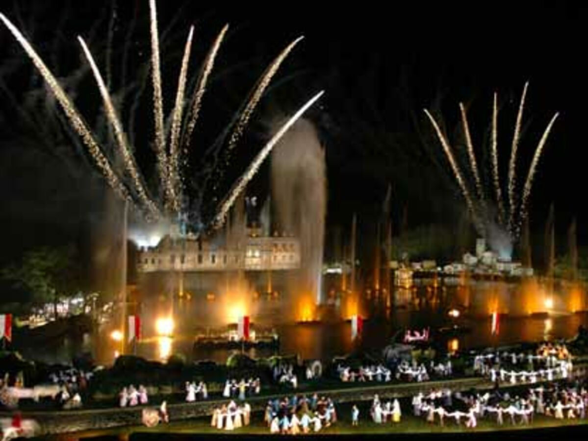 anniversaire puy du fou Le Puy Du Fou Retransmet La Ceremonie De Son 30e Anniversaire Sur anniversaire puy du fou