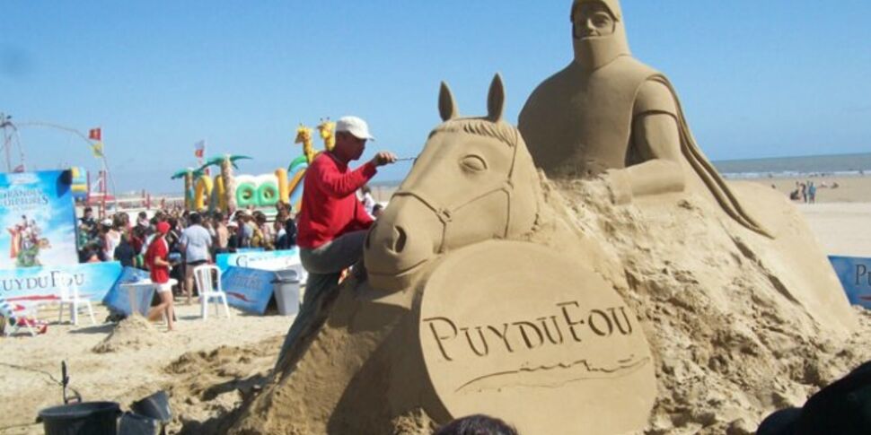 Des sculptures de sable du Puy du Fou sur nos plages