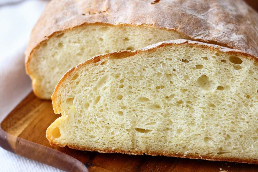Простой рецепт хлеба в духовке быстро. Картофельный хлеб. Хлеб на картофельном отваре. Картошка с хлебом. Домашний хлеб на картофельном отваре.