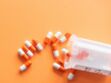 Dangereux, inefficaces : les 105 médicaments à éviter en 2022 d’après la revue "Prescrire"