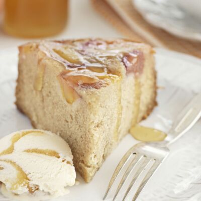 Gateau Aux Peches Fraiches Decouvrez Les Recettes De Cuisine De Femme Actuelle Le Mag