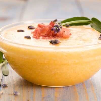 Soupe Fraiche De Melon Au Miel Decouvrez Les Recettes De Cuisine De Femme Actuelle Le Mag