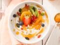 Bowl fruits et graines petit-déjeuner