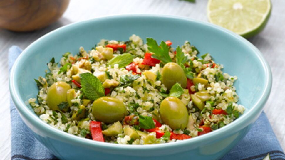 Salade de quinoa aux olives vertes super facile