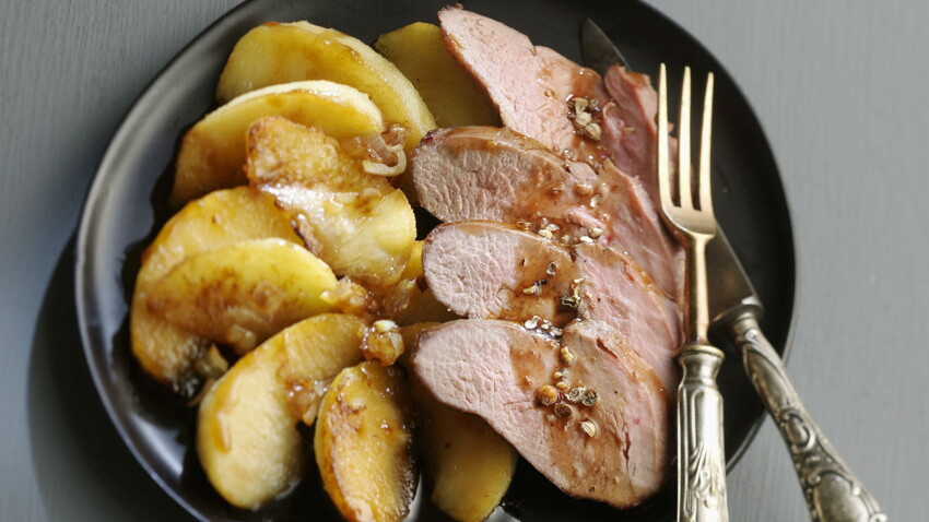 Magret de canard au miel, sauce soja et pommes rapide : découvrez les