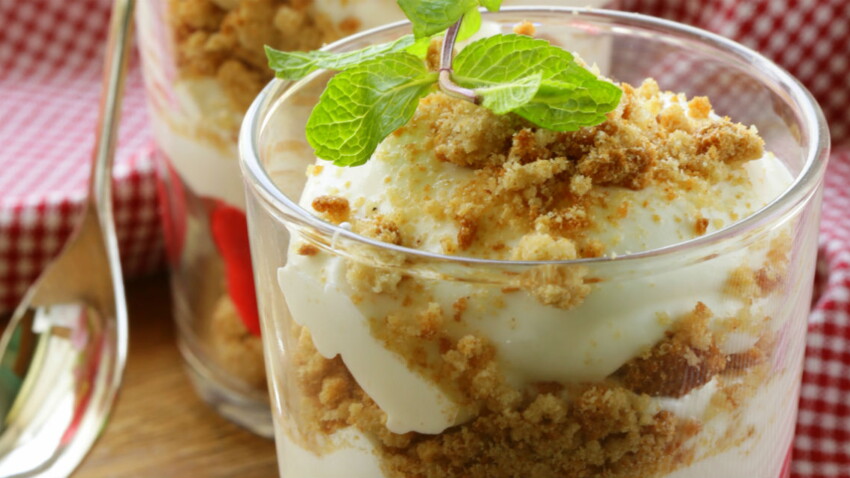 Verrine Fraise Mascarpone Speculoos Decouvrez Les Recettes De Cuisine De Femme Actuelle Le Mag