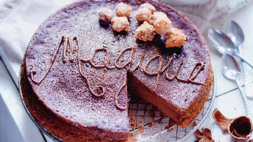 Gateau Magique Au Nutella Noisettes Caramelisees Decouvrez Les Recettes De Cuisine De Femme Actuelle Le Mag