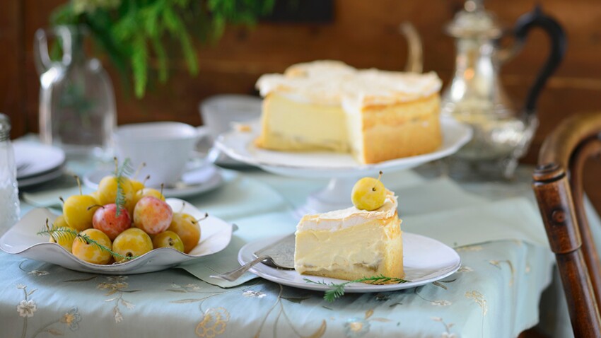 Gateau Aux Mirabelles Et Fromage Blanc Decouvrez Les Recettes De Cuisine De Femme Actuelle Le Mag